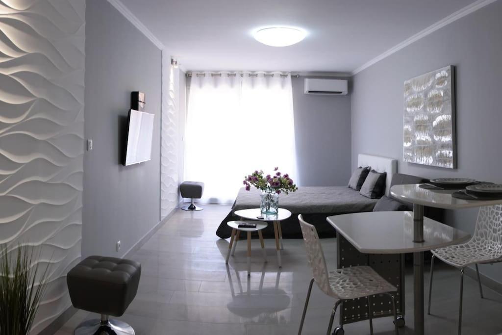 Stylish Studio In Only 50 Meters From Beach ! 니스 외부 사진