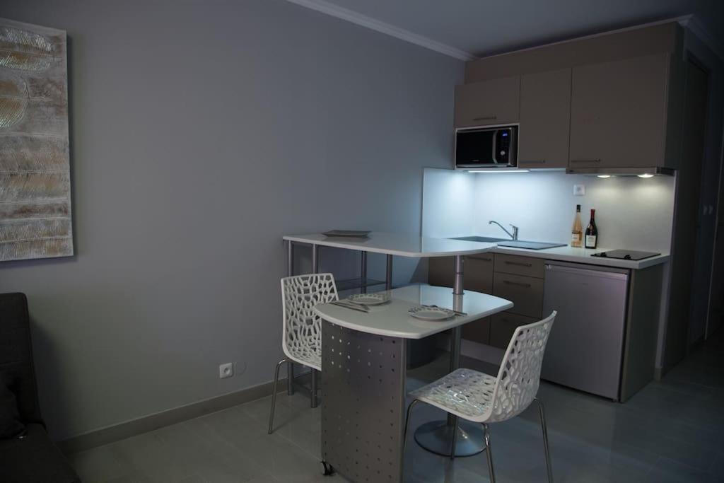 Stylish Studio In Only 50 Meters From Beach ! 니스 외부 사진